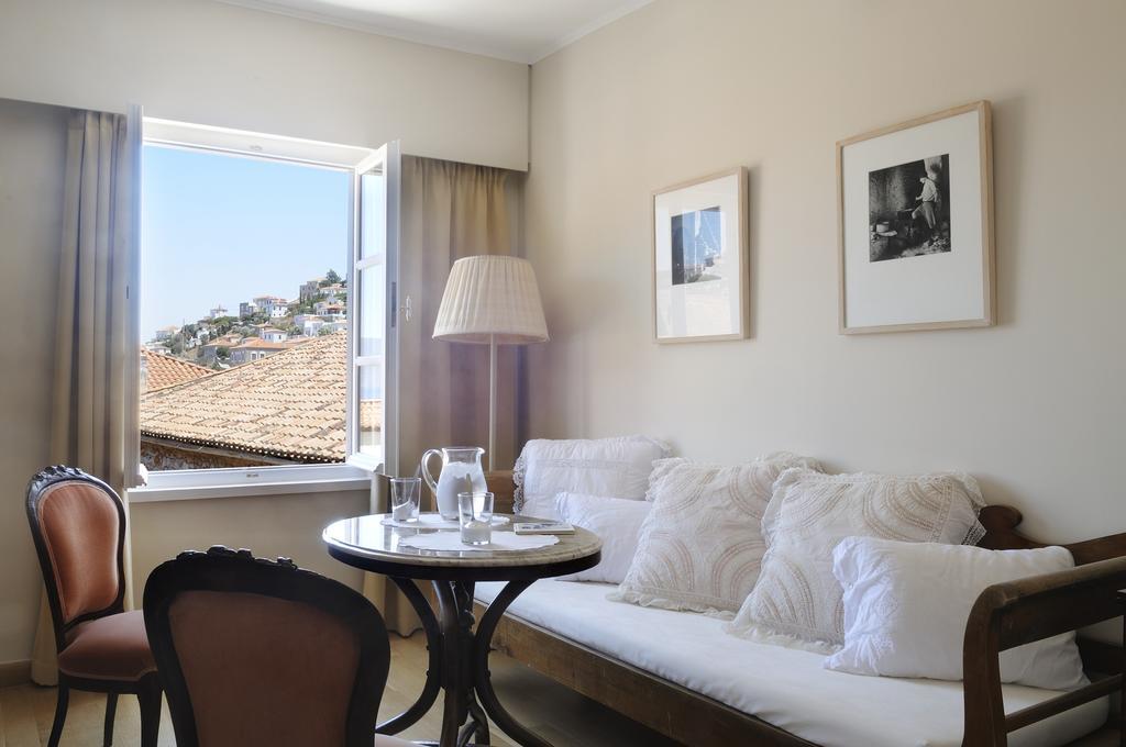 Hotel Leto Hydra エクステリア 写真